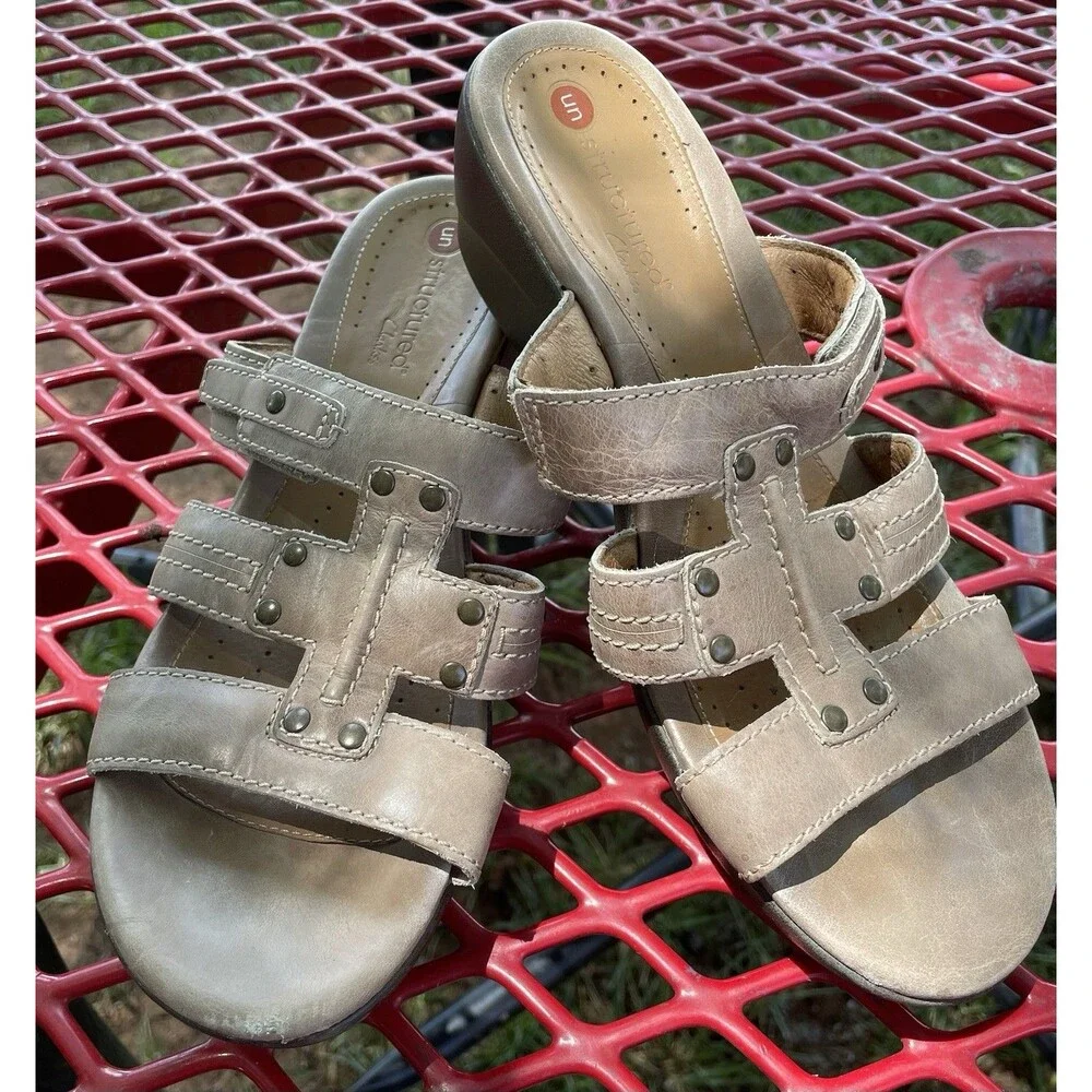Clarks Unstructured  Comfort Beige Shoes Women’s Slip ons Sandals Size 8.5M - Picture 2 of 8